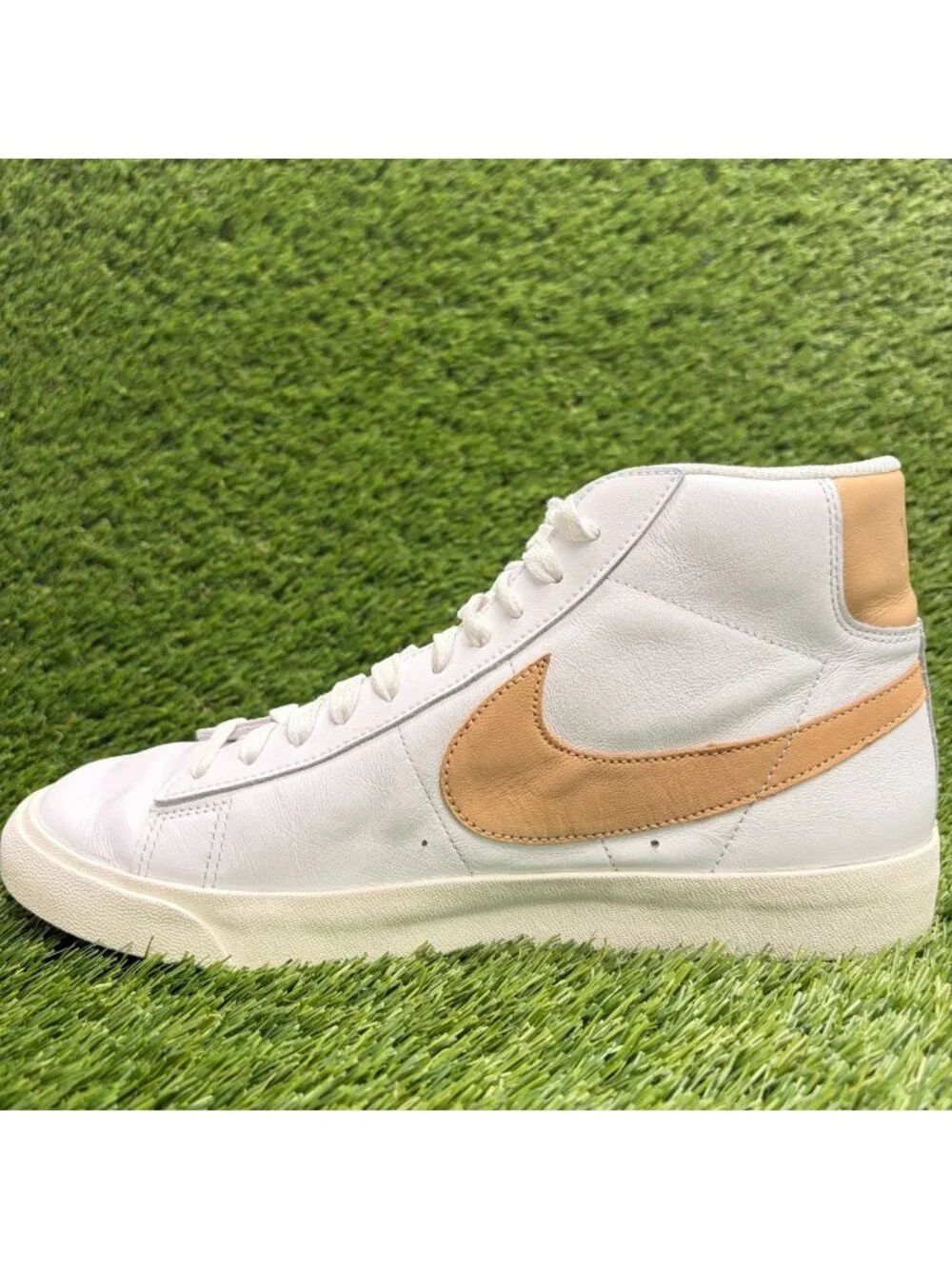 Nike please review